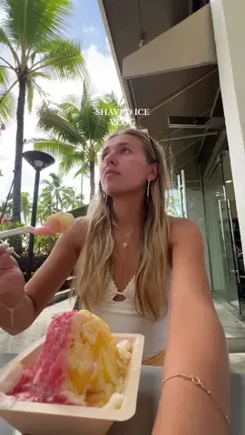 ACTUALLY THE BEST THING EVERRR🤤🍧🌺#hawaii #viral #trending #Lifestyle #vacation #shavedice #foodreview #momsunder25 #youngmom #Vlog 