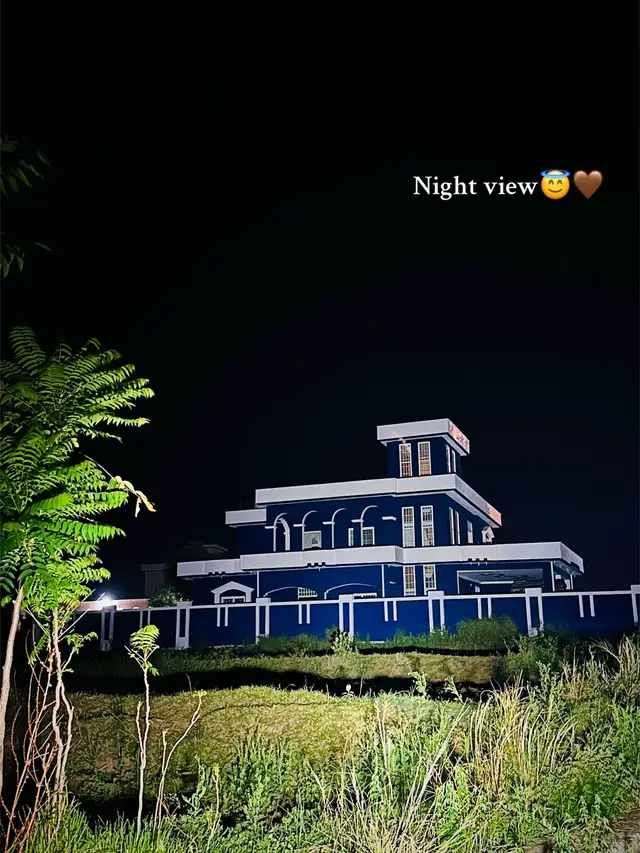 بہت مشکل سے اس گھر کی (Night mood) میں تصویریں لئ ہیں اب وائرل کروا دیں💖🌒🤎#foryoupageofficiall #fypシ゚viral🖤tiktok #foryou #standwithkashmir #مرپورآزادکشمیر #mirpur_ajk🇵🇰🇬🇧 