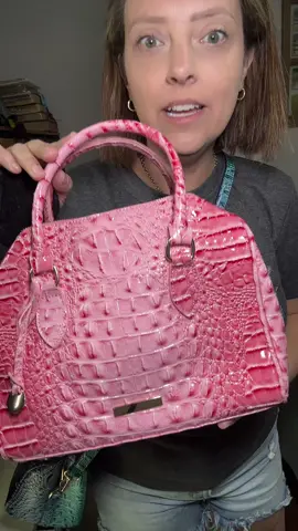 I love this color! #handbag #purse #tiktokshopcreatorpicks  #dealsforyoudays 