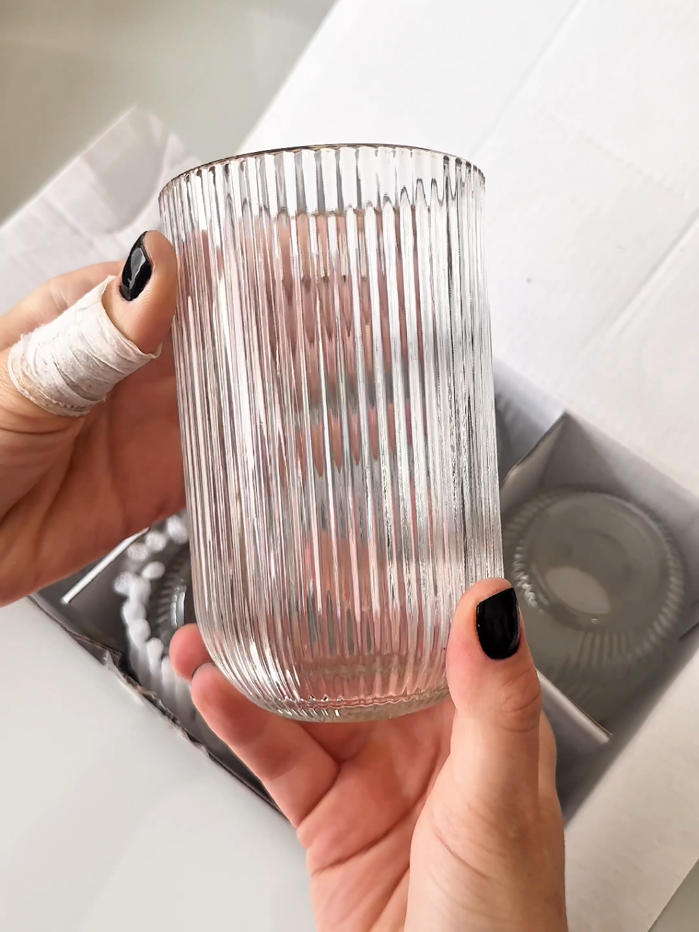 ✨COPOS ELEGANTES QUE VALORIZAM SUA MESA! JOGO COM 6 UNIDADES DE 425ML COM BORDA DOURADA! 🍹 #CoposLuxuosos #BordaDourada #ElegânciaÀMesa #JogoDeCopos #MesaPosta #RecebaComEstilo #CopoChique #Copos425ml #tiktokshop 