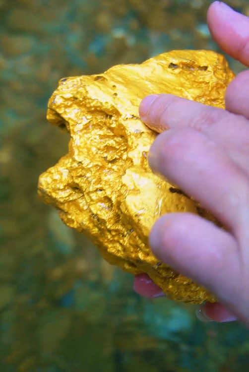 #Tatcha #gold #goldnugget #diamond #goldpaning #treasure #treasurefinds #milionviews #golddiscovery #goldhunter #treasurehunt #treasurehunting 