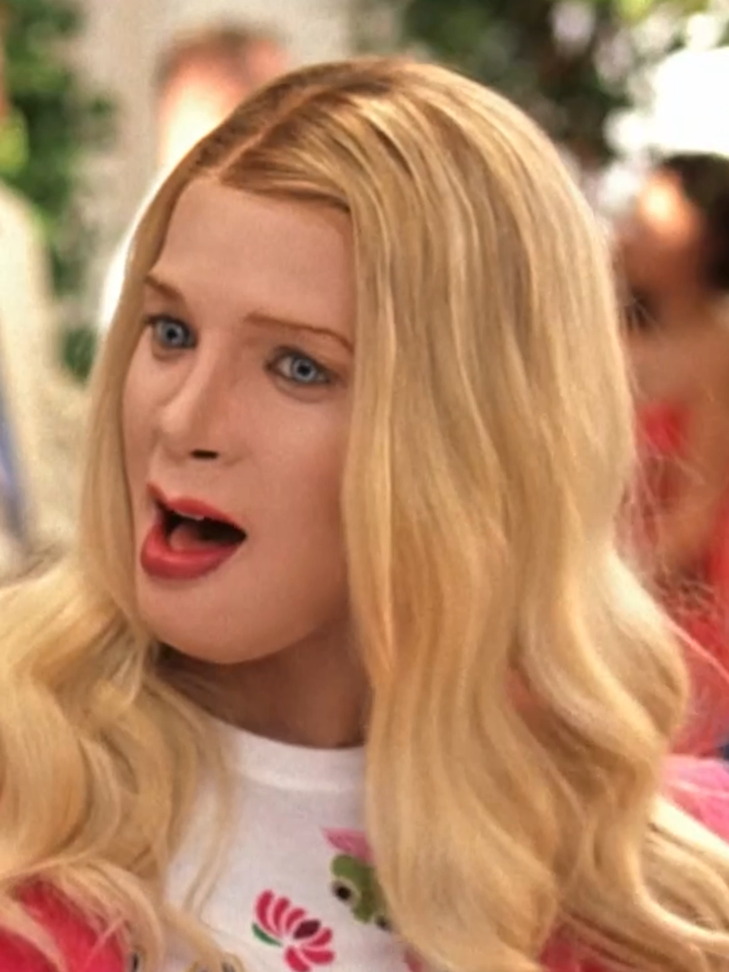 They were one “yo mama so old” away from full-on combat. Film: WHITE CHICKS (2004) Directed by Keenen Ivory Wayans Written by Keenen Ivory Wayans, Shawn Wayans and Marlon Wayans Starring Shawn Wayans, Marlon Wayans, Jaime King, Frankie Faison, Lochlyn Munro and John Heard #WhiteChicks #ShawnWayans #MarlonWayans #JaimeKing #BrittanyDaniel #Comedy #Movies #Film