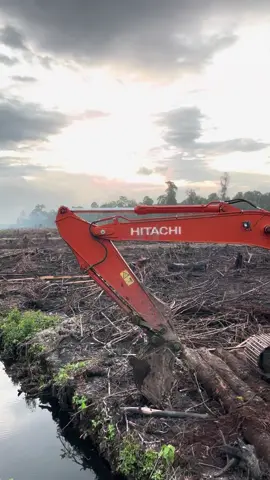 hari ini tak ada lembur#hitachiexcavator#5g#story#alatberat#xyzbca 
