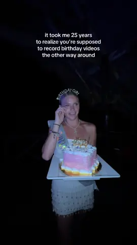 it took me 25 years to realize you're supposed to record birthday videos the other way around🥹🎂 @Dominican Tree House Village #birthday #BestFriends 