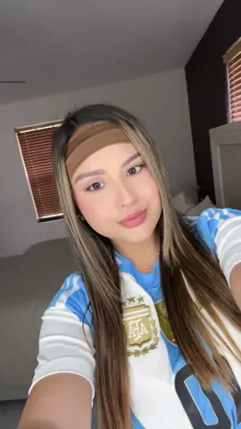 Brandon me caes mal pero tus canciones son la monda 😝 