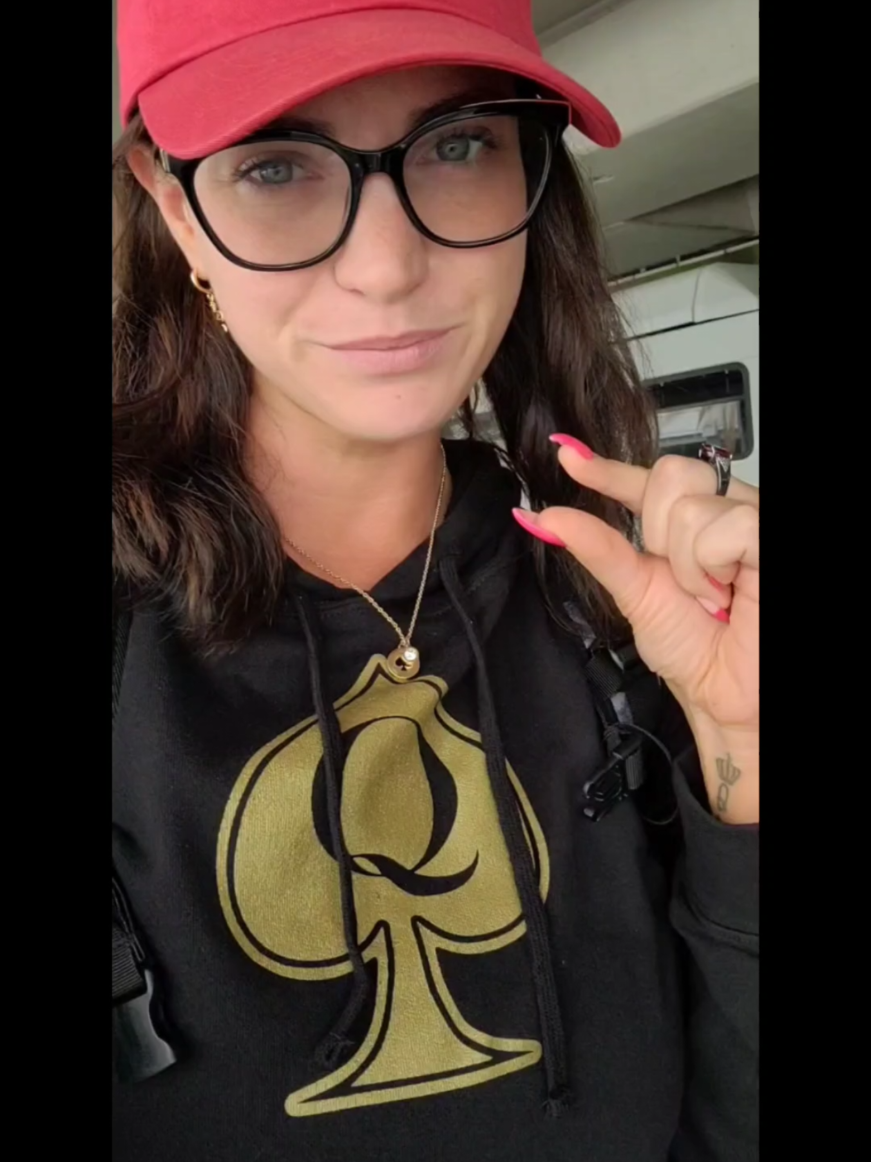 🐍 I know the stale pale males who've accepted their proper place would drop to their knees if they saw Me out ♠️👑 #qos #queenofspades #spadescastle #ladyanaconda 