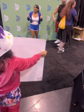 my baby met aphmau . The way I felt towards aphmau was just the most beautiful thing ever she was very sweet with my bay girl we love u aphmau ❤️❤️❤️❤️ #aphmau #aphmaucosplay #aphmau #mindcraft #tiktok #vidcon2025 #vidcon 