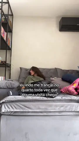 eu saio correndo#riquefritas #fyp #foryoupage #viralvideos #humor #TikTokFashion 
