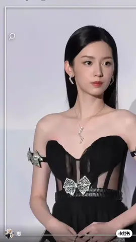 Zhou Ye is a Chinese actress under Hesong Entertainment. She was born in Chongqing #Zhouye #chineseactress #cdrama #asian #fashion