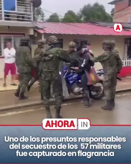 El Ejército Nacional confirmó que, durante la operación de rescate en Tambo, Cauca, fueron capturados en flagrancia varios de los presuntos secuestradores que mantenían retenidos a 57 uniformados. Las detenciones se dieron en medio del operativo militar que permitió la liberación de todos los soldados tras 48 horas de cautiverio. Las autoridades adelantan los procesos judiciales correspondientes para que respondan por estos hechos.