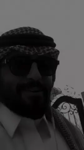 ياواحدٍ جابك الله حلم و أعجوبه ‏الأرض ماتليق بك خذ موطنك صدّري . #يزيد_الميموني 