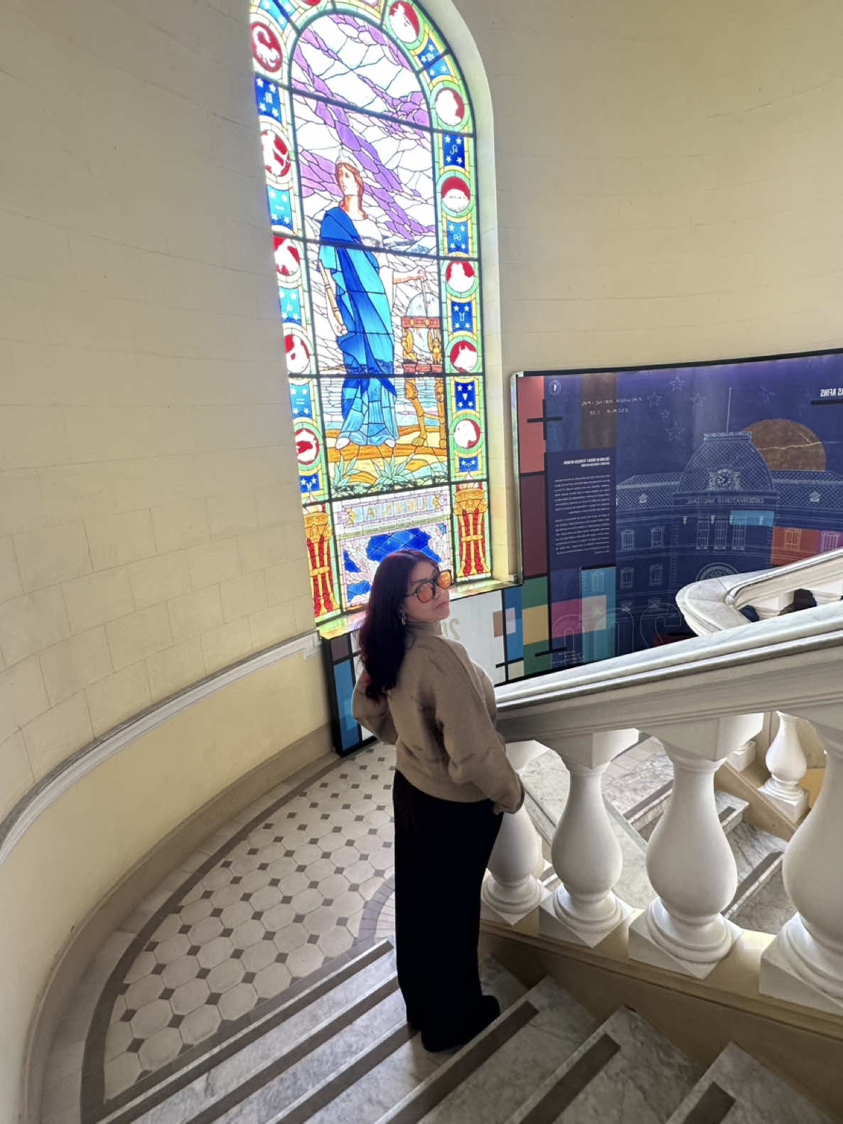 Fui conhecer o Museu de Astronomia e Ciências Afins (MAST), aqui em São Cristóvão, Rio de Janeiro! ✨ Um espaço incrível pra quem ama ciência, história e quer explorar o universo de um jeitinho diferente. 🪐💫 O museu tem exposições sobre astronomia, instrumentos antigos, além de um parque de observação com telescópios e muita história da ciência no Brasil! A entrada é gratuita e super vale a visita. 🚀 👉 Me conta aqui, você já conhecia o MAST? Ou ficou com vontade de visitar? 🌌 📍 Museu de Astronomia e Ciências Afins – São Cristóvão, RJ #riodejaneiro #mast #museudeastronomia #museunorj #culturarj #roteirocultural #oquefazerorj #ciencianobrasil #turismocultural #dicadecultura #museusdobrasil #astronomia