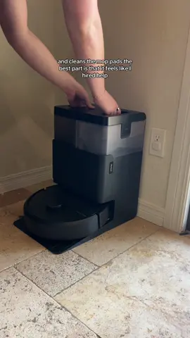 #sponsored #ad @irobot coming to the rescue 🙌🏼 #roomba #irobot 