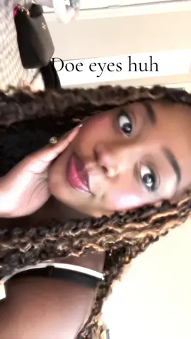 #doeeyes you say? Step aside. I got this. 👁️ 👄 👁️ 
