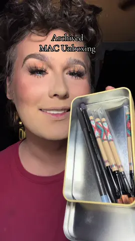 Quite literally the only brands I go nuts over is @maccosmetics 😂🥹 THANK YOU SO MUCH @Amanda🤍  #makeupinspo #beauty #lipliner #lipcombo #maccosmetics #makeup #makeupideas #makeuptutorial #grwm #cooltone #nostalgia #bringitback #y2k #90s #trending #foryou #fyp 