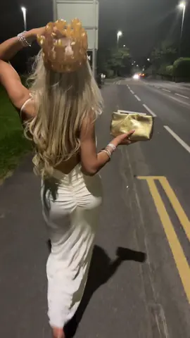 #dejavu guess who’s prom queen 👑👑👑#fyp 