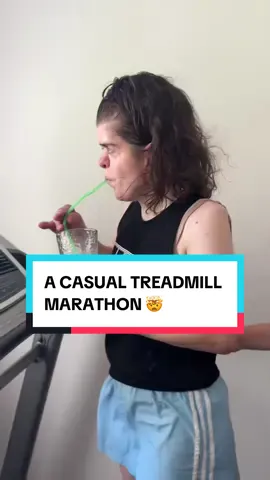 Running a marathon is one thing but doing it on a treadmill is a whole different level of crazy 😮‍💨🔥 (via @nalanieder)  #marathon #treadmill #runner #marathoner #runtok #marathonrunner 