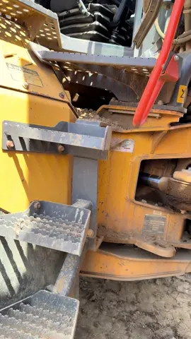 “Popular Nobody” drops in just a few short weeks 🤘🏼