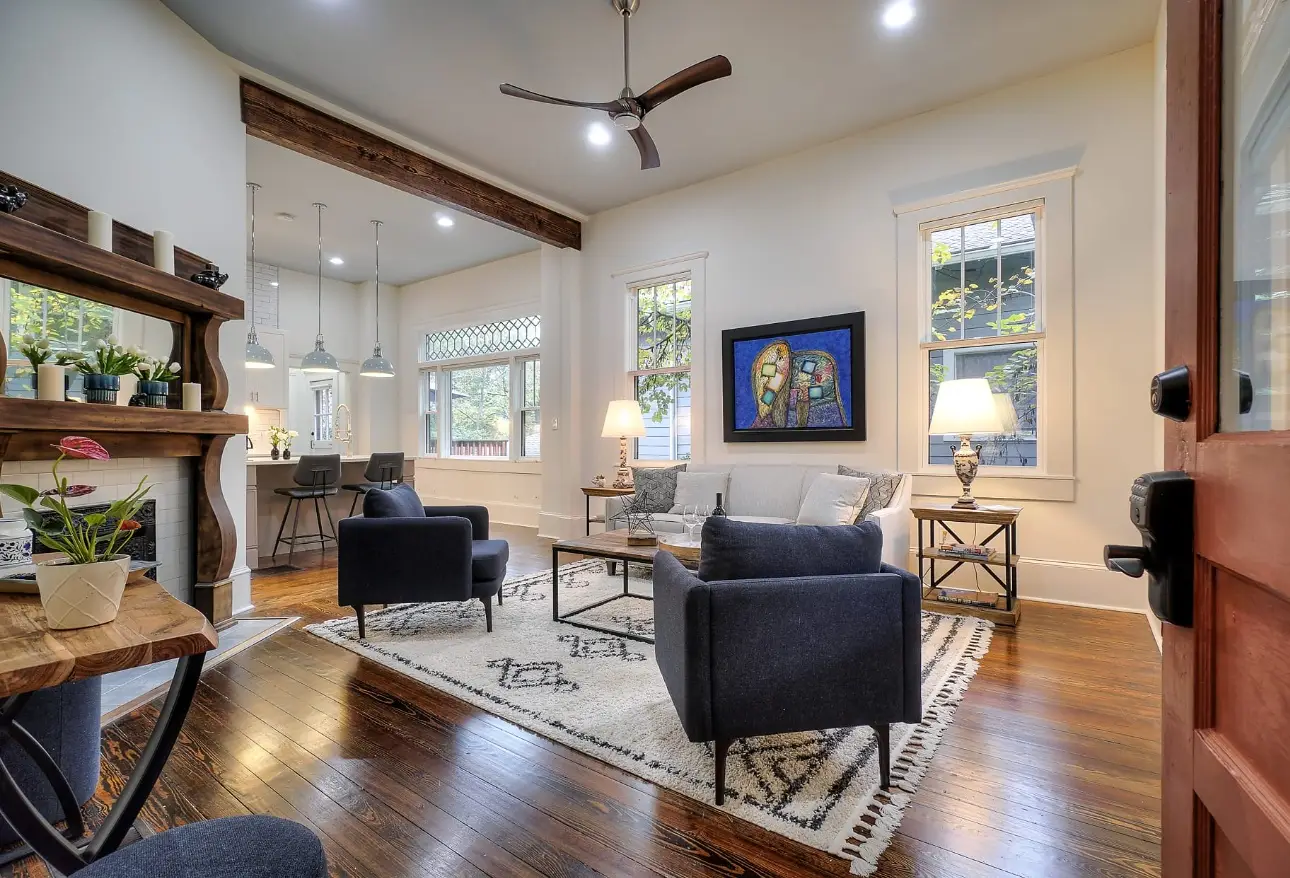 🏡 Now Leasing – 236 Elizabeth St NE #2 | Inman Park ✨ Furnished 1 Bed • 1 Bath – $4,000/month (utilities + WiFi included) 📅 Available July 1 Charming, walkable, and fully furnished—this cozy 1-bedroom, 1-bathroom unit in the heart of Inman Park is the perfect intown escape. 🛋 Open living space with historic charm; high ceilings 🛏 Spacious bedroom with natural light 🍽 Full kitchen with island 🌿 Two private outdoor spaces: a front porch with seating + a side patio with table and chairs 🧺 In-unit laundry 📍 Steps from the BeltLine, Krog Street Market, Freedom Park, and some of Atlanta’s best restaurants, coffee shops, and boutiques. Perfect for extended stays, corporate travelers, or anyone who wants style, comfort, and location in one of Atlanta’s most loved neighborhoods. 📲 DM to schedule a showing or grab this gem before it’s gone! #InmanPark #StudioHousingATL #FurnishedRental #BeltLineLiving #AtlantaRental #WalkableATL
