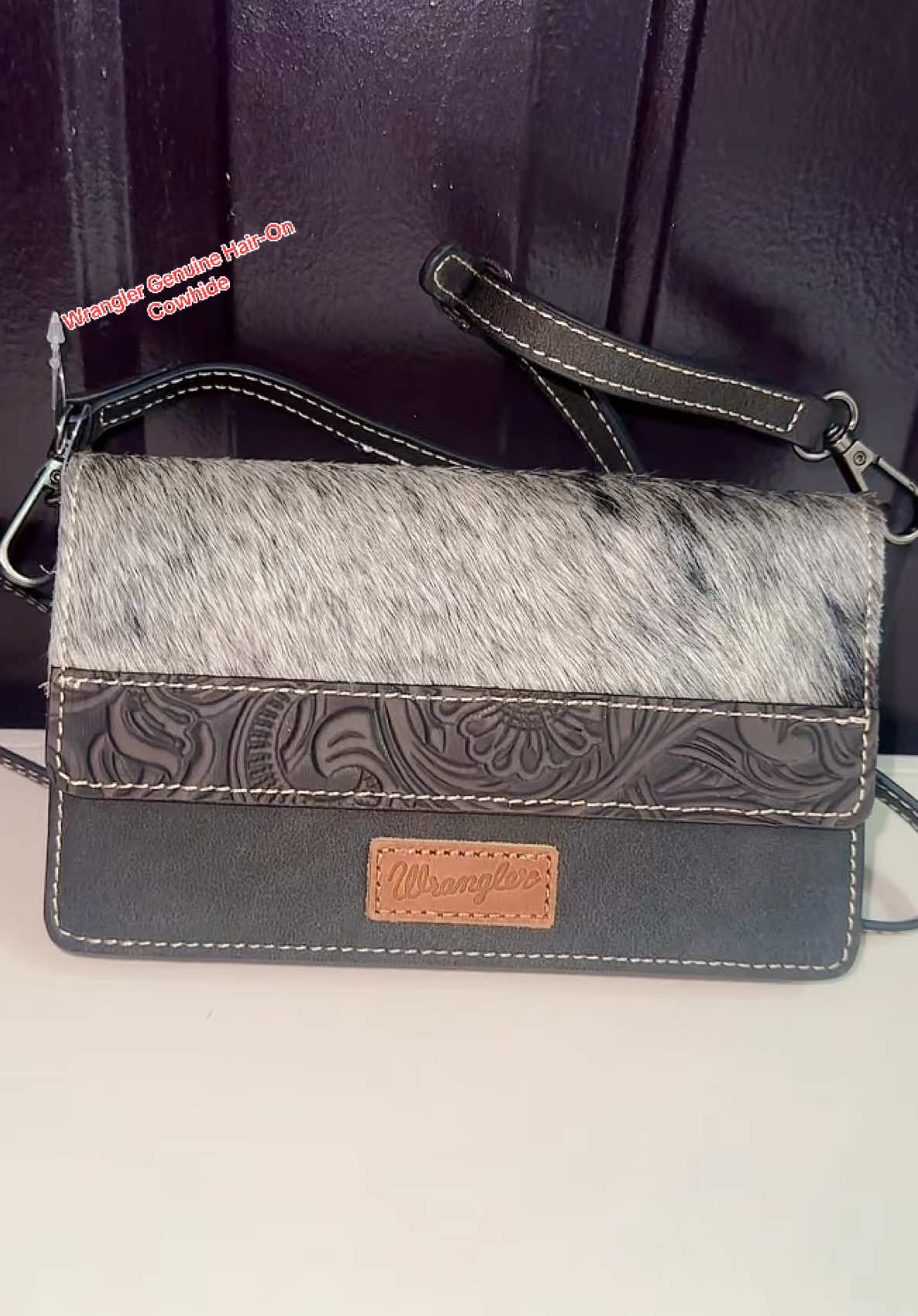 Wrangler Genuine Hair-On Cowhide Wallet/Crossbody! This purse is perfect the quality is amazing and soft. #wrangler#crossbodybag#TikTokShop# @VaquerasOutfitters
