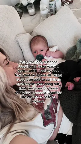 Sometimes all a girl wants his her 2 best friends... AKA my mom & sister. 🥺 @Shelleeeee72 @KristinandKoa #postpartum #longdistance #firsttimemom 