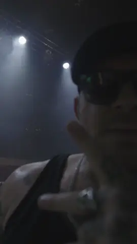 Johnny 3 and he's dipping in the four-door #hollywoodundead #undeadarmy #HU4L #johnny3tears #j3t #fyp 