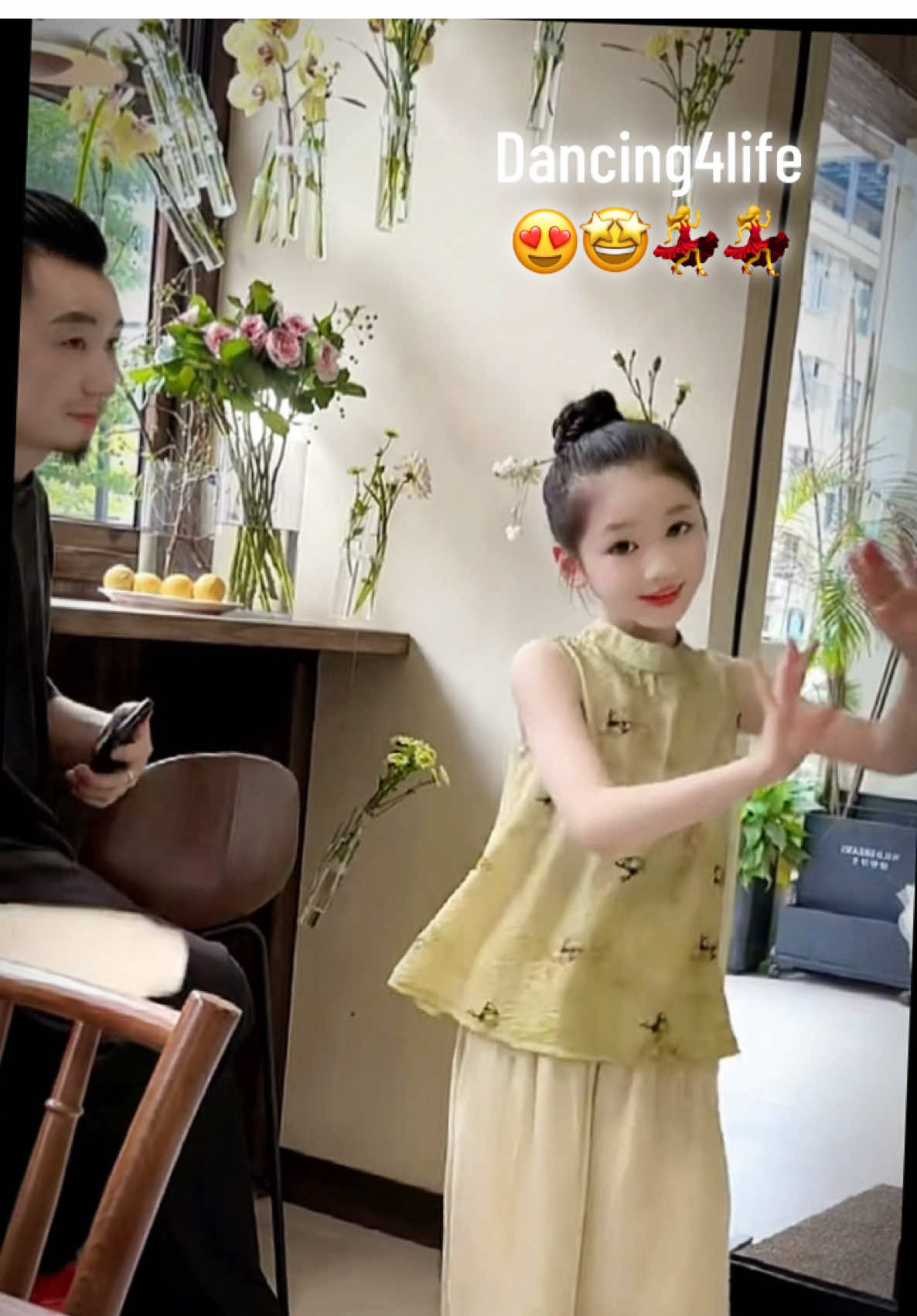 Happy dance #dance #lovely #cute #funny #beautiful #trending #danceforlife #dancerlife #happydance #viralvideo 