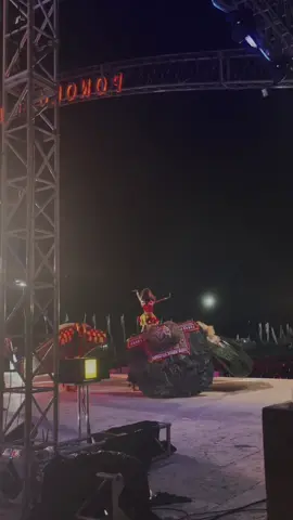 Witing tresno jalaran soko kulino, kulinakno ngrasakne roso gen ngerti sejatineng roso kang sejati, roso kang sejati dumunung ono ati.  #grebegsuroponorogo #2025 #withyou #ponorogo #katresnan #kasetyanjati #ponorogo24jam #foryou 