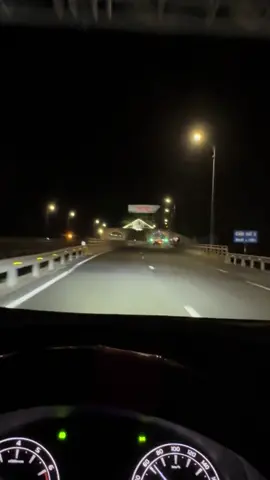 Đêm qua em lại chở khách VIP đi Quy Nhơn ngay trong đêm. Lâu lâu ra dường lớn chạy để mọi người nhớ đến em chạy ngoại tĩnh 24/7 #xuhuong #quynhon #xedalat #deoca 