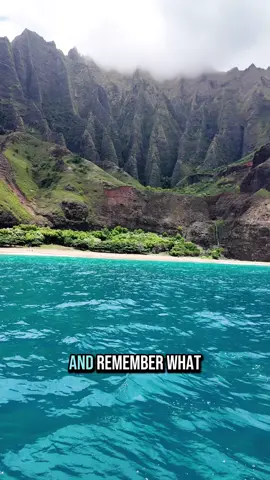 Add @napaliriders tour to your bucket list! #napali #bucketlist #hawaii #travel 