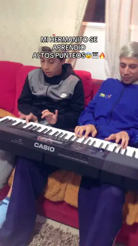 Encima nos entendemos 🔥 YA TENGO TECLADISTA PARA MI BANDA CREO😎🎹
