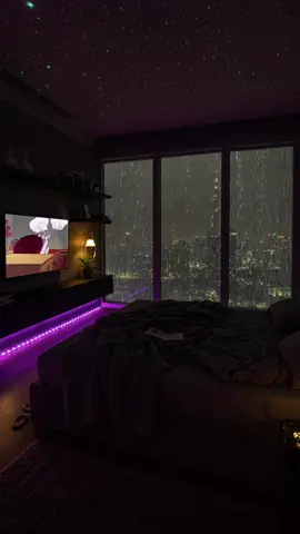 The world is yours 🌎⛈️☔️ #fyp #foryoupage #foryourpage #fypシ #fypシ゚viral #asmr #rainasmr #rain #nature #cozy 