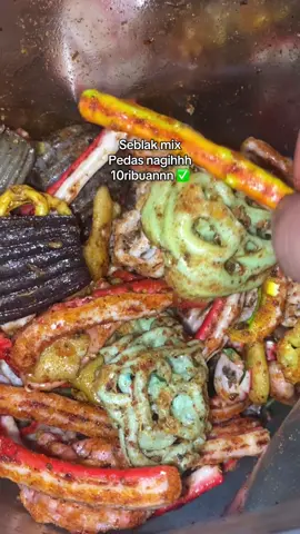 Seblak virall nihhh renyahhh polll🤤🤤#jajanantiktok #4u #seblakmix #seblakpedas 