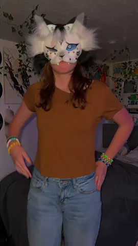 Make made by @☆๏ᏕภԾᎳꊰᕱᎳภ๏☆! (Not a #therian) #maskmaker #mask #furry #artist #dragon #cosplay #therianmask #catmask #dragonpuppet #taxidermy 