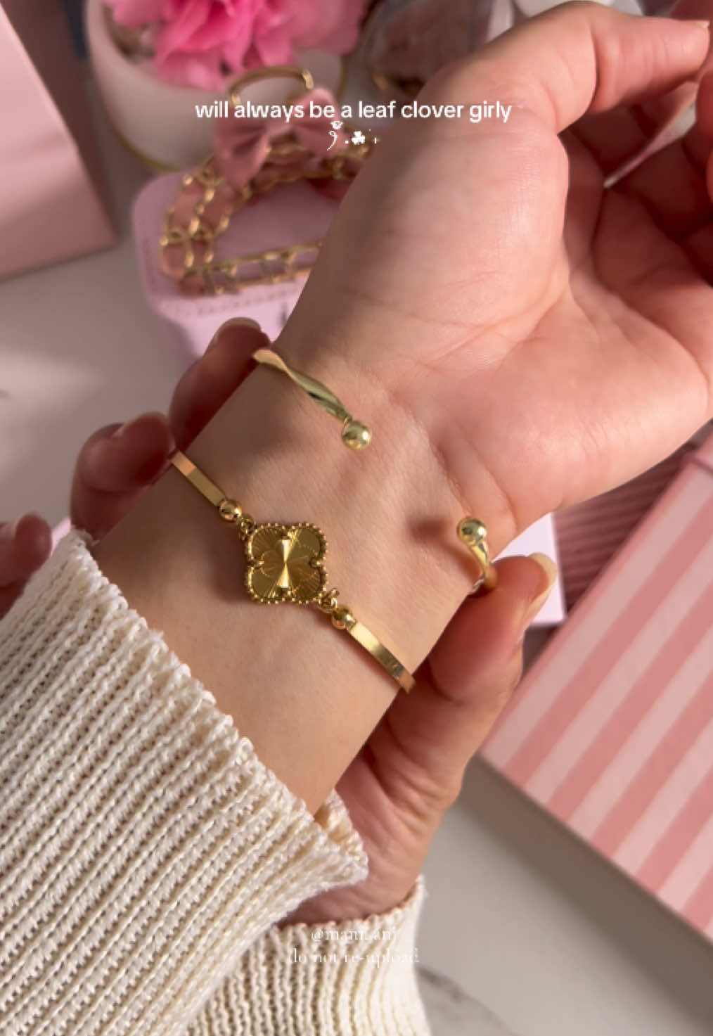 when you found the prettiest four leaf clover bracelet 🍀✨💫 #bracelet #fourleafclover #leafcloverbracelet #fourleafcloverbracelet #bracelets #fashiontiktok #reco #recommendations #fypage #trending #fyp #foryou #foryoupage #viral #fypシ #fypシ゚viral #viralvideo #foru #budol #budolfinds #budolfindsph #tiktokfinds #sale #ganda #murah #budoloftheday #viraltiktok #viralvideotiktok #viral_video #foryouu #musthaves #musthave #girls #girl #boys #boys #sanaall #fyppp 