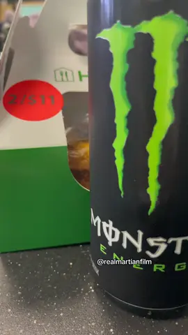 Monster Energy With Fried Chicken #pov #fyp #virtual #foodideas #Foodie #eater #energydrinks #friedchicken #eating 