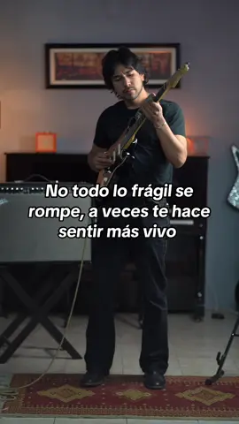 Fragilidad no es debilidad. Es amar con todo, aunque dé miedo.” 💔✨ Escúchala en tu plataforma digital favorita 💫❤️ #Rubytates #fragilidad #amor #musica #romantico #dedicar #fyp 