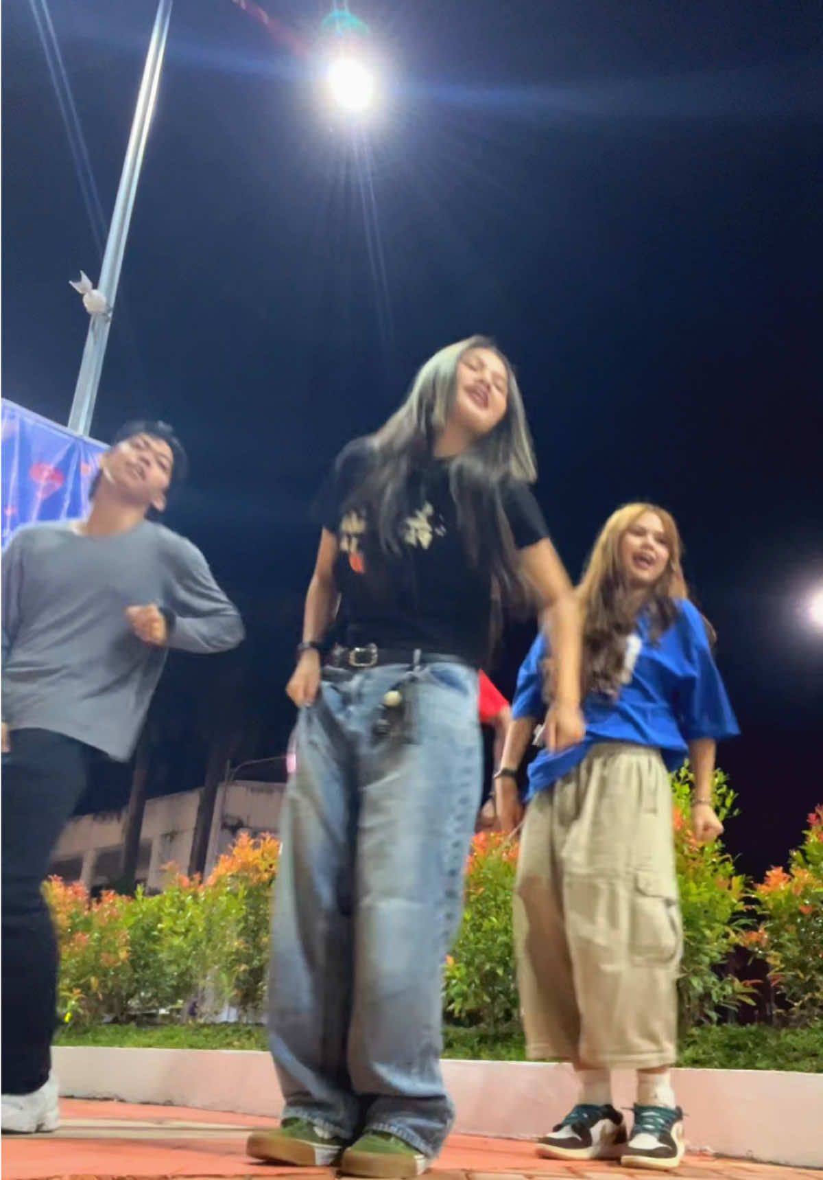a side angle of this tiktok 🤩 DC @𝘔𝘢𝘯𝘯𝘦x 𝘔𝘢𝘯𝘩𝘢𝘵𝘵𝘢𝘯 #dancechallenge #trend @trskeo on IG @Dani Armeña @Dan Mark Satioquia 