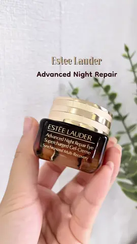 Tất cả kem mắt phải tắt điện khi gặp em này! #esteelauder #kemmat 