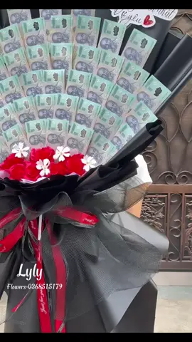 Bó hoa tiền 50 tờ mệnh giá 500k #hoatien #hoatienquan12hcm #hoatienthat #hoatienhcm #hoatiensaigon #hoatien500k #bohoatien500k #hoatienthatgiare #lylyflowers🌷 #xuhuong #viral 