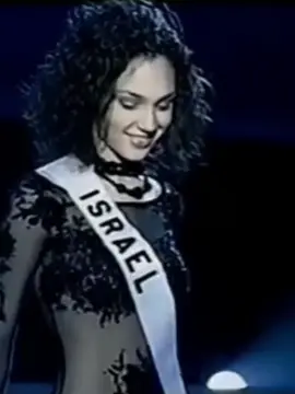 A girl from a small town in Israel is making history. ❤️🥹 #galgadot #fyp #foryou #foryoupage #parati #Edit #trend #beautiful #wonderwoman #missuniverse #model #actress #Runway #catwalk #body #legs #GlowUp #transformation #success #dreamscometrue #inspiration #rolemodel #famous #xyzbcafypシ #Viral  