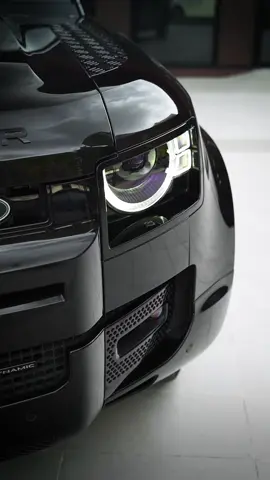 Hot unit Defender 110 3.0 2022 Double O Edition, Meridean sound system, Sunroof and 7 Seater Contact me for more details 018-2966536 HADI