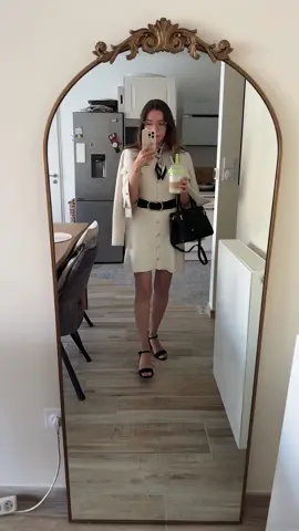 Look du jour pour une nouvelle journée de travail 👩‍💻 #outfitoftheday #ideedelook #workear #workwearinspo #workwearoutfit #workinggirl #outfit #workinggirlstyle 