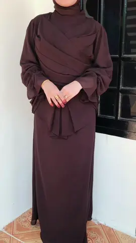 senang banget bisa nemu dress yang cocok buat manusia Petite ini🥰🌷💫 . . #petite #petitefashion #outfit #dressbridesmaid #bajukondangan #ootdfashion #OOTD #fyp #fypage #fypシ゚viral 