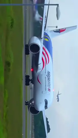 A350 Malaysia Airlines Engine Sound 😋🤩 #a350 #malaysiaairlines #foryoupage #fyp #viral #xybca #editing @zzgetsd done bang 😋