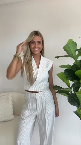 Yes!! New collection is out! Time for shoppings 🤍👀#DootjeFashion #stylegoals #trendy #loveit #Goshopping 