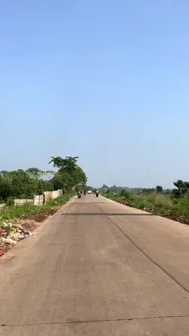 Sampe skrang belum tau ini mau di jadikan jalan apa, ada yg tau?? #bogor #jawabarat #jalanbaru #bomang #tajurhalang #parung 