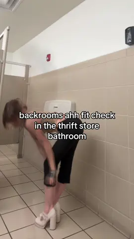 the entities thought it was slay:’) #backrooms 