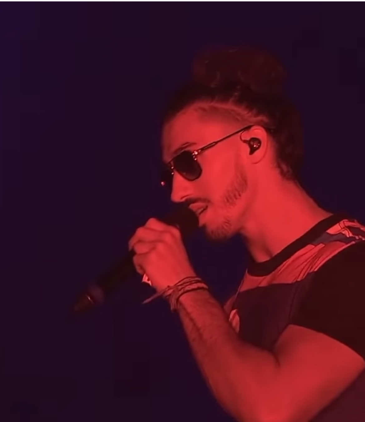 𝐽𝑒 𝑣𝑖𝑠 𝑗𝑒 𝑣𝑖𝑠𝑠𝑒𝑟✨🌍 #pnl #qlf #nos #ademo #pnlworld #quelafamille #nda #rapfr #concertpnl 