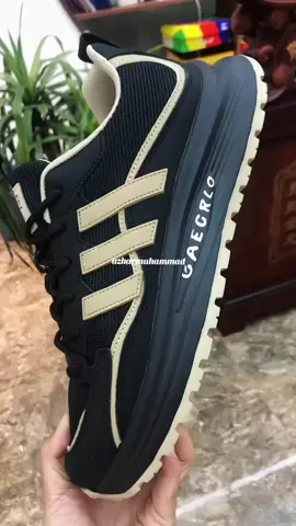 Sneakers Pria Import Terbaru #sepatupria #sepatukeren  #sepatusneakers #sneakers #sepatuimport #sepatuimportpria #fypシ゚viral #fyp #sepatuterbaru #bismillahfyp 